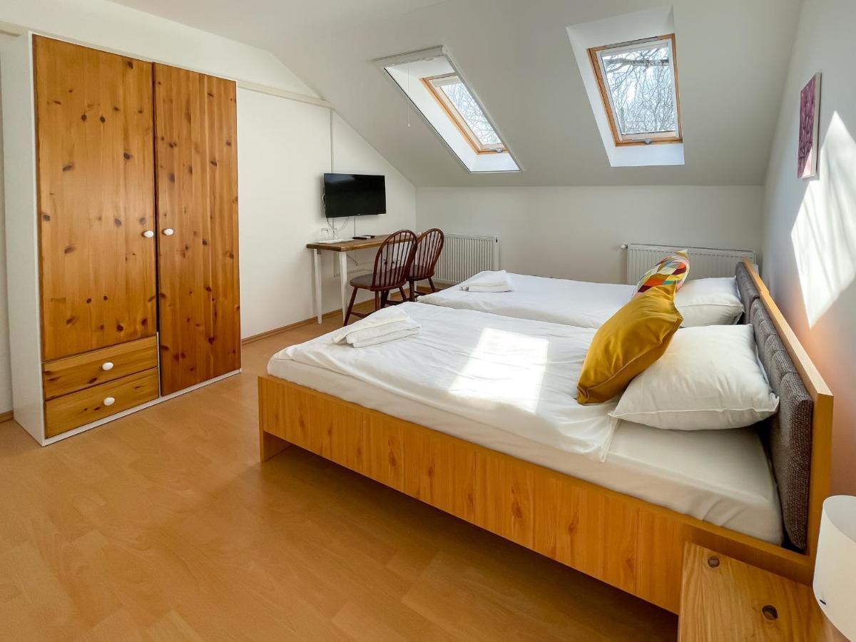 Tanyacsarda Panzio Bed & Breakfast Baja Bagian luar foto